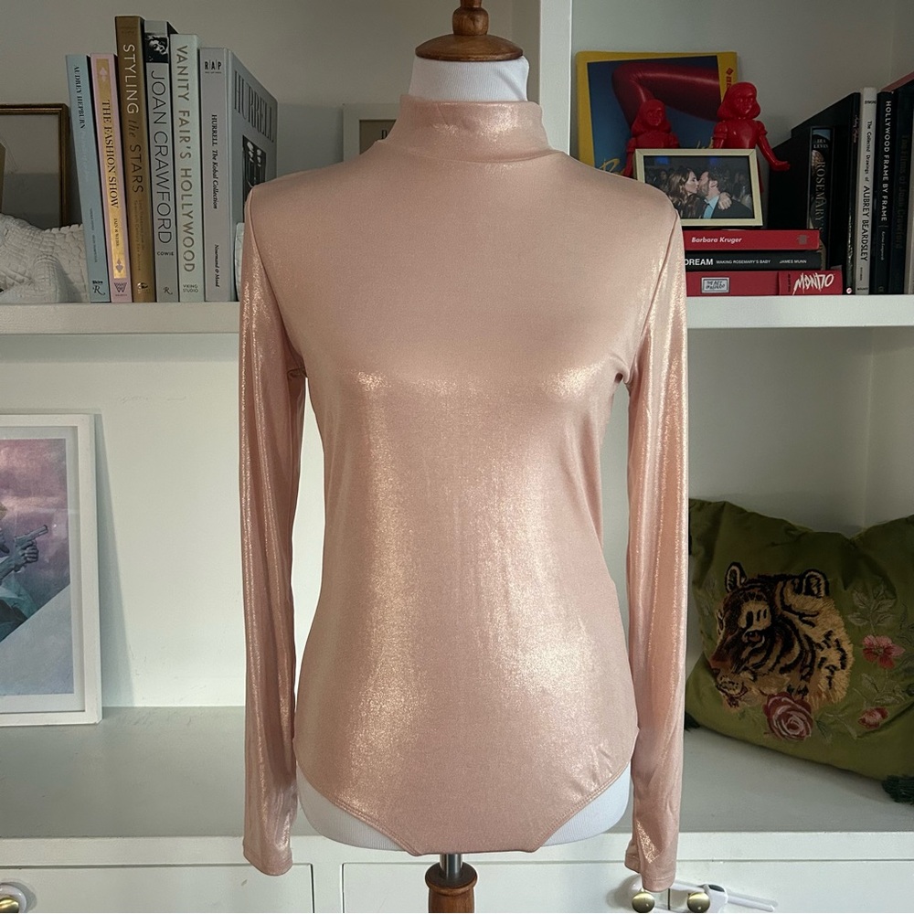 Metallic Rose Gold Long Sleeve Bodysuit - M